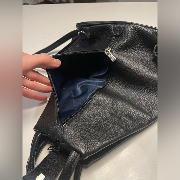 Tuscany Leather The Shanghai Pebbled Black Bag - Picture 8 of 10